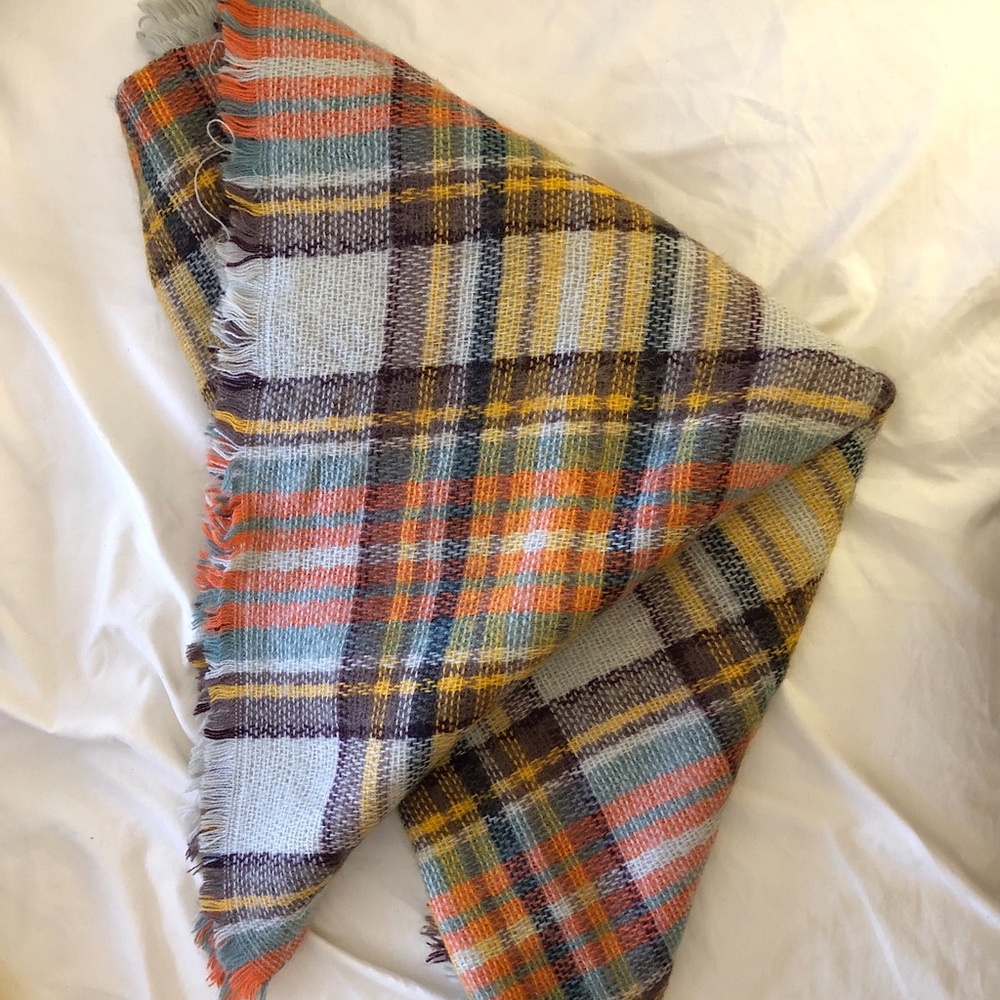 NWOT! Plaid Blanket Scarf!